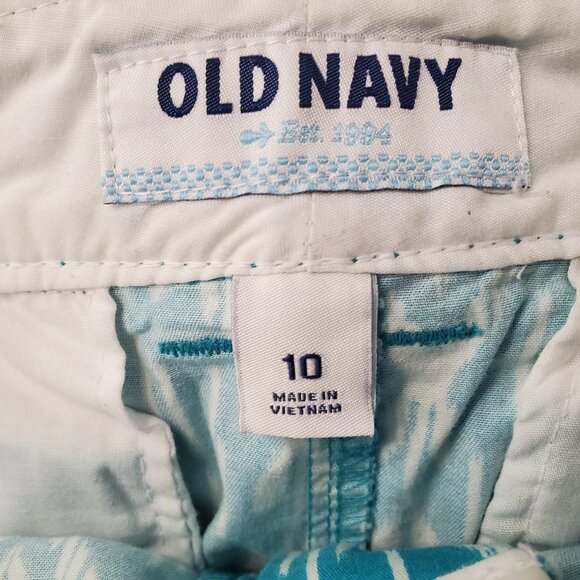 Old Navy Size 10 Ikat print Shorts - Turquoise & White - Picture 2 of 8